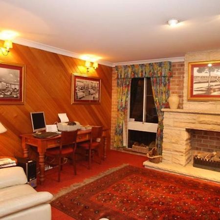 The Hermitage Motel - Campbelltown Buitenkant foto